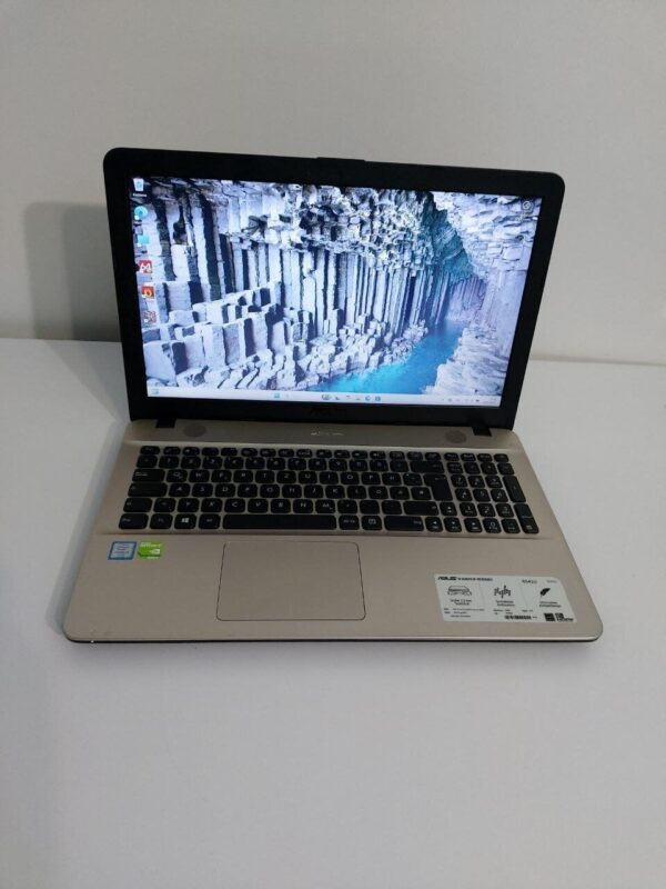 Ноутбук Asus R541U / 15.6" (1920x1080) TN / Intel Core i5-6198DU (2 (4) ядра по 2.3 - 2.8 GHz) / 16 GB DDR4 / 512 GB SSD / nVidia GeForce 920MX, 2 GB GDDR3, 64-bit / WebCam / DVD-ROM - Зображення 2