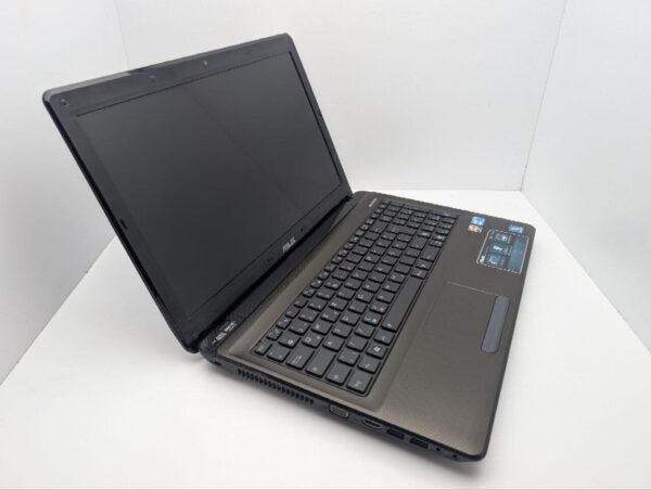 Ноутбук Asus X52J / 15.6" (1366x768) TN / Intel Core i3-350M (2 (4) ядра по 2.2 GHz) / 6 GB DDR3 / 320 GB HDD / AMD Radeon HD 5145, 1 GB GDDR3, 64-bit / WebCam / DVD-ROM - Зображення 6