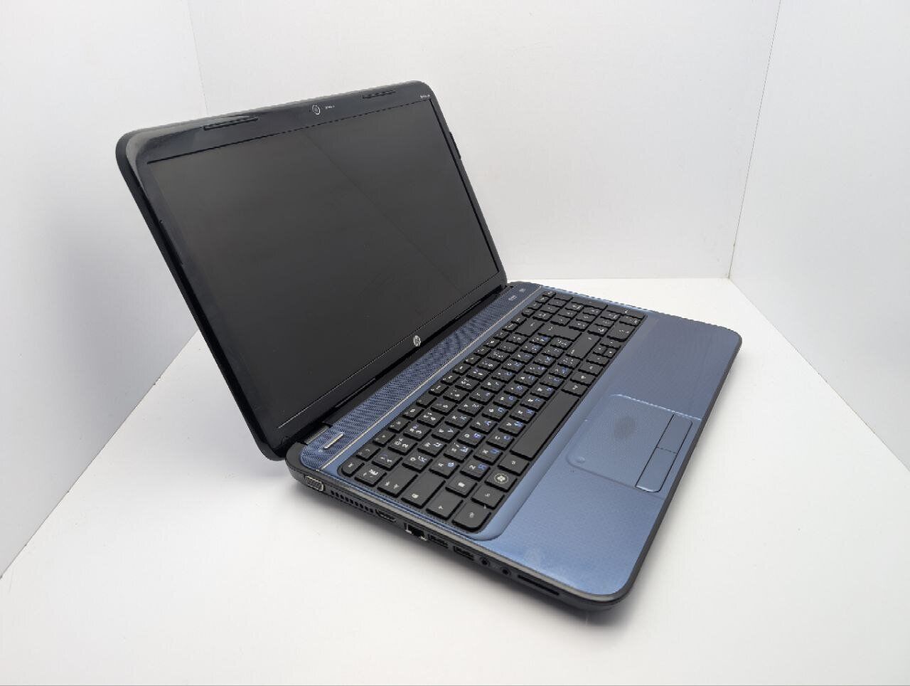 Ноутбук HP Pavilion g6-2147sl / 15.6" (1366x768) TN / AMD A8-4500M (4 ядра по 1.9 - 2.8 GHz) / 8 GB DDR3 / 500 GB HDD / AMD Radeon HD 7640G Graphics / WebCam / DVD-ROM - Зображення 6