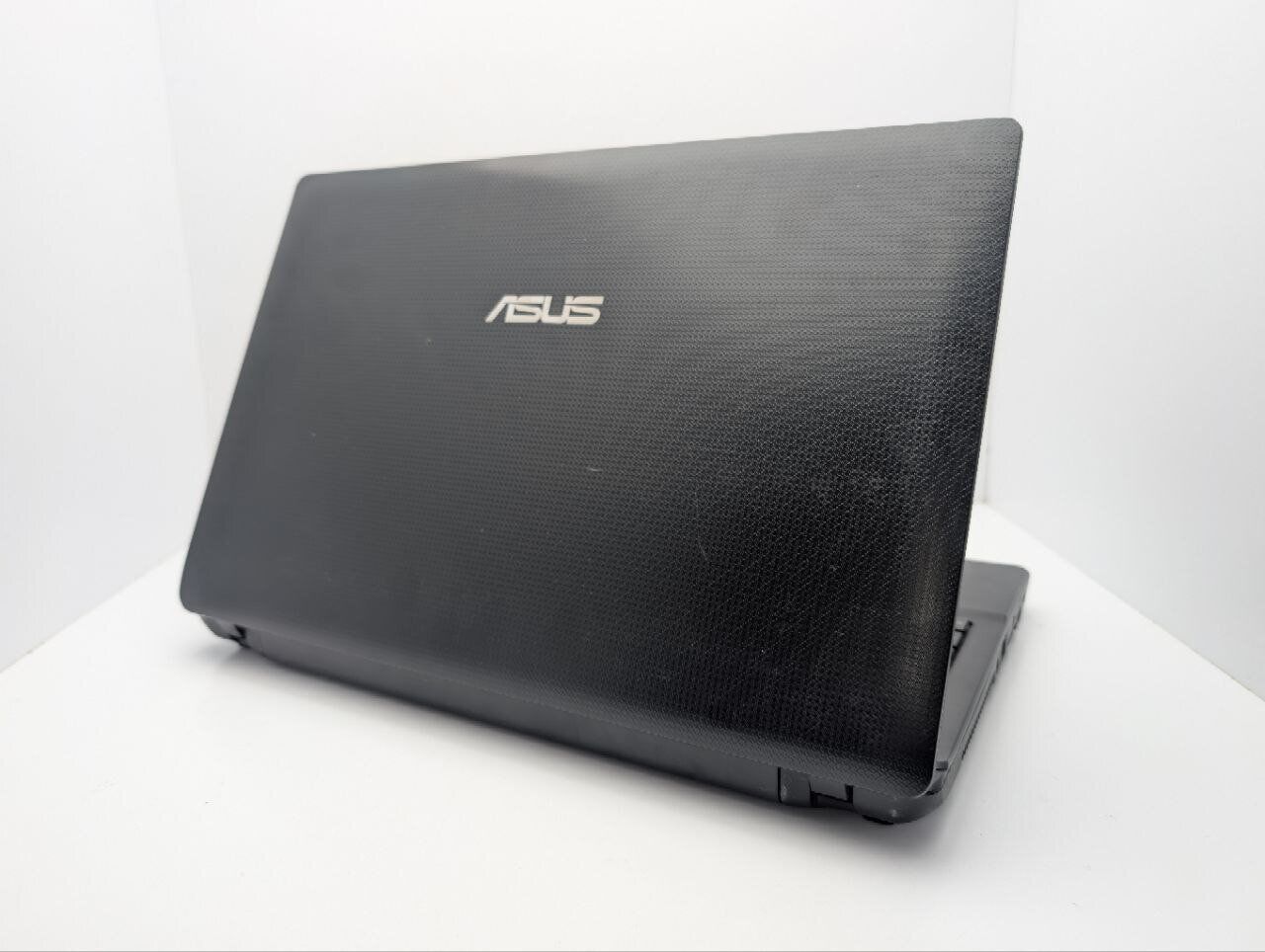 Ноутбук Asus X54C / 15.6" (1366x768) TN / Intel Pentium B960 (2 ядра по 2.2 GHz) / 8 GB DDR3 / 500 GB HDD / Intel HD Graphics / WebCam / DVD-ROM - Зображення 8
