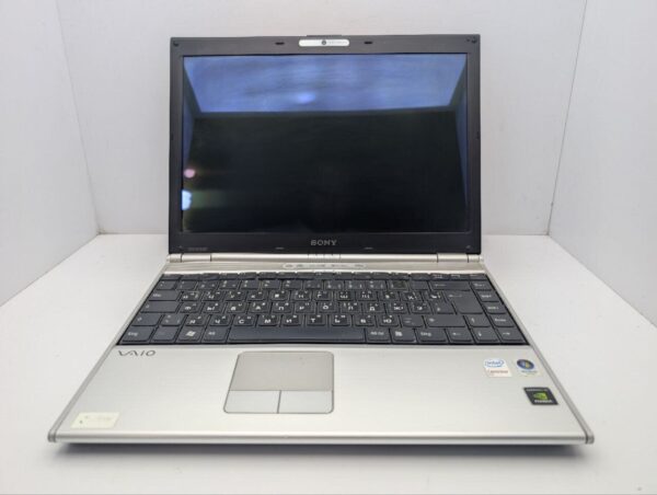 Ноутбук Sony VGN-SZ61MN / 13.3" (1366x768) TN / Intel Core 2 Duo T5600 (2 ядра по 1.8 GHz) / 4 GB DDR2 / 160 GB HDD / Intel Graphics / WebCam / АКБ не тримає - Зображення 3