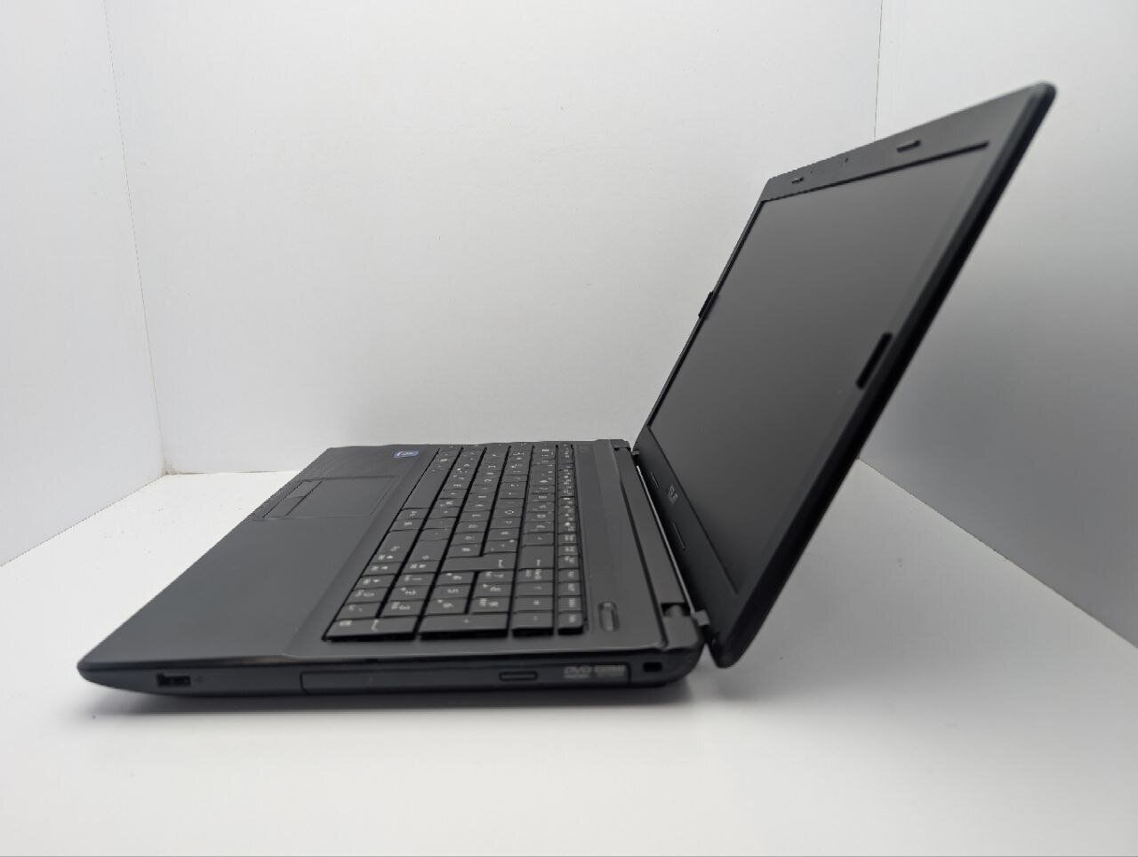 Ноутбук Asus X54C / 15.6" (1366x768) TN / Intel Pentium B960 (2 ядра по 2.2 GHz) / 8 GB DDR3 / 500 GB HDD / Intel HD Graphics / WebCam / DVD-ROM - Зображення 5