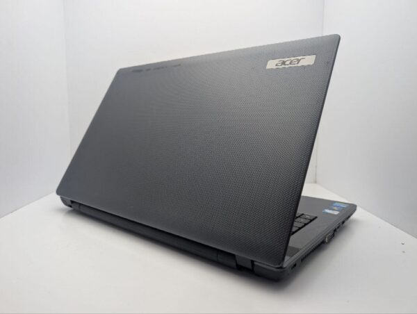 Ноутбук Acer Aspire 7739Z / 17.3" (1600x900) TN / Intel Core i3-380M (2 (4) ядра по 2.5 GHz) / 6 GB DDR3 / 500 GB HDD / Intel Graphics / WebCam / DVD-ROM - Зображення 7