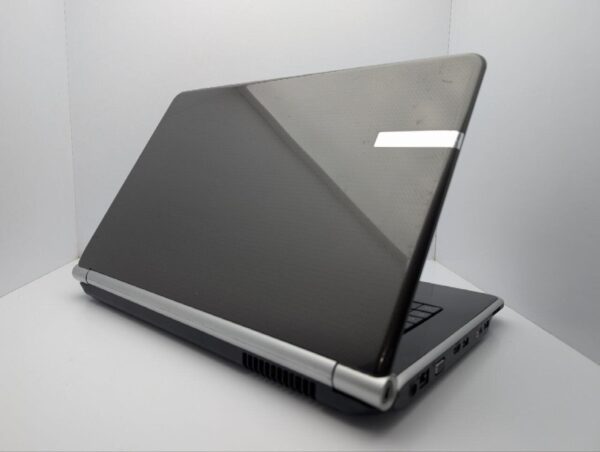 Ноутбук Packard Bell LJ65 / 17.3" (1600x900) TN / Intel Core 2 Duo P8600 (2 ядра по 2.4 GHz) / 6 GB DDR3 / 320 GB HDD / nVidia GeForce GT 130M, 1 GB GDDR3, 128-bit / WebCam / DVD-ROM - Зображення 8