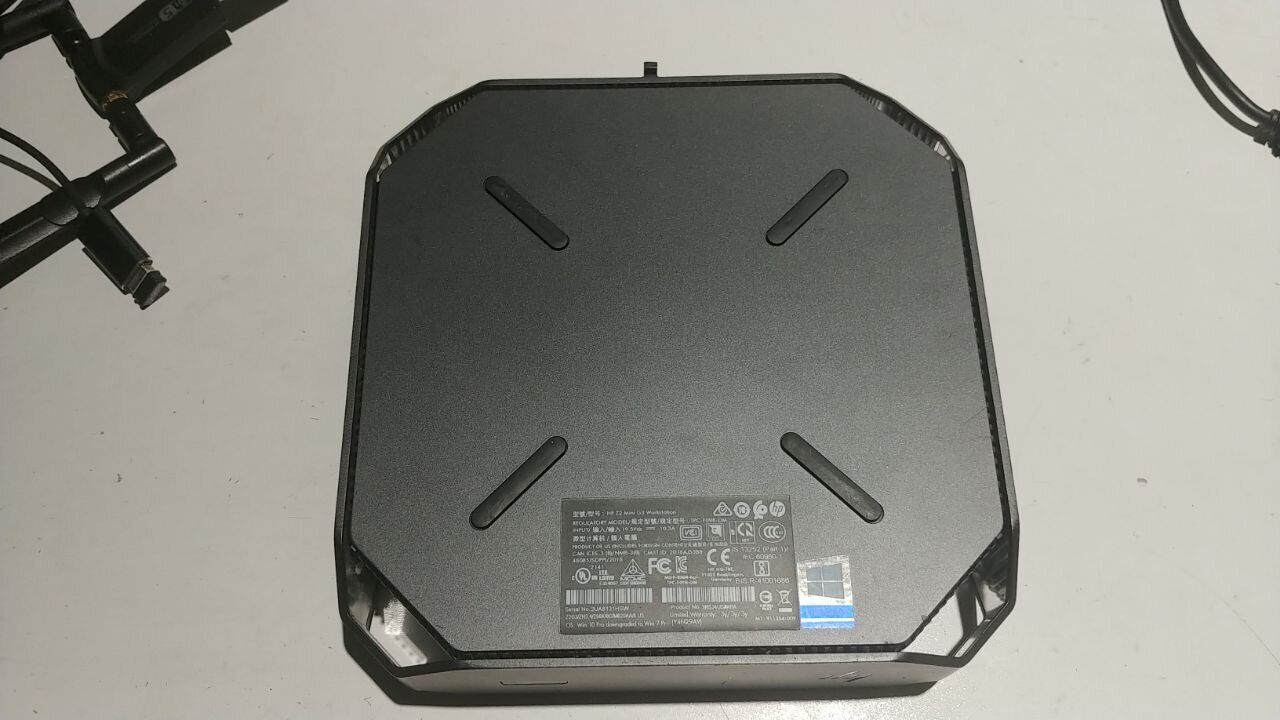 Неттоп HP Z2 Mini G3 USFF / Intel Core i5-6600 (4 ядра по 3.3 - 3.9 GHz) / 16 GB DDR4 / 256 GB SSD / nVidia Quadro M620, 2 GB GDDR5, 128-bit / WiFi - Зображення 5