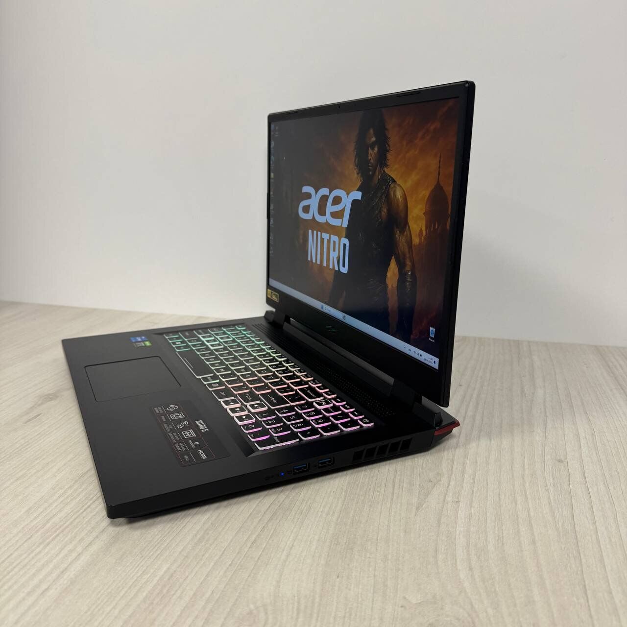 Ігровий ноутбук Acer Nitro 5 AN517-55 / 17.3" (1920x1080) IPS / Intel Core i5-12500H (12 (16) ядер по 2.5 - 4.5 GHz) / 8 GB DDR4 / 512 GB SSD NVMe / nVidia GeForce RTX 3050, 4 GB GDDR6, 128-bit / WebCam - Зображення 5