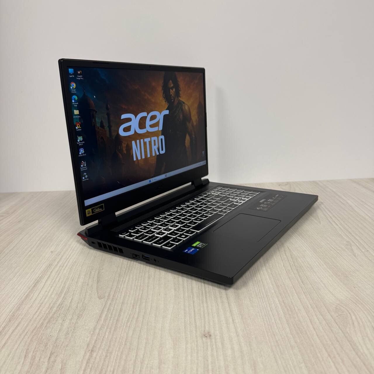 Ігровий ноутбук Acer Nitro 5 AN517-55 / 17.3" (1920x1080) IPS / Intel Core i5-12500H (12 (16) ядер по 2.5 - 4.5 GHz) / 8 GB DDR4 / 512 GB SSD NVMe / nVidia GeForce RTX 3050, 4 GB GDDR6, 128-bit / WebCam - Зображення 4
