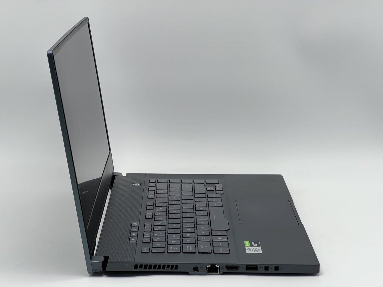 Ігровий ноутбук Asus ROG GU502LU-BI7N4 / 15.6" (1920x1080) IPS / Intel Core i7-10750H (6 (12) ядер по 2.6 - 5.0 GHz) / 24 GB DDR4 / 480 GB SSD / nVidia GeForce GTX 1660 Ti, 6 GB GDDR6, 192-bit / HDMI - Зображення 3