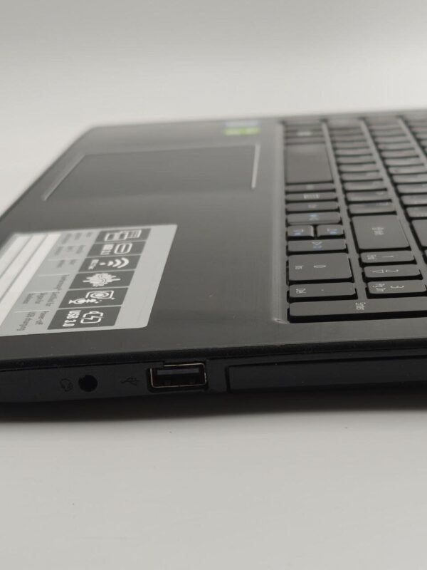 Ігровий ноутбук Б-клас Acer Aspire E5-576G-5762 / 15.6" (1920x1080) IPS / Intel Core i5-8250U (4 (8) ядра по 1.6 - 3.4 GHz) / 16 GB DDR3 / 240 GB SSD /Intel UHD Graphics 620 / WebCam / HDMI - Зображення 10