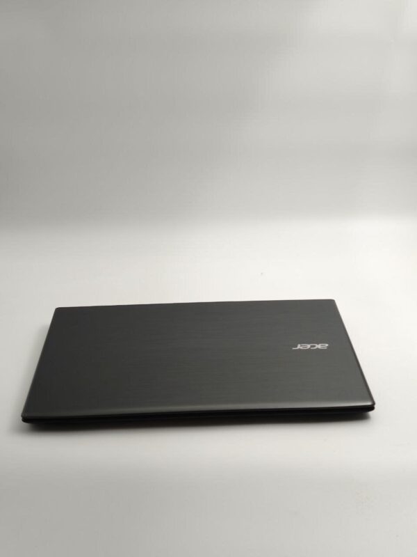 Ігровий ноутбук Б-клас Acer Aspire E5-576G-5762 / 15.6" (1920x1080) IPS / Intel Core i5-8250U (4 (8) ядра по 1.6 - 3.4 GHz) / 16 GB DDR3 / 240 GB SSD /Intel UHD Graphics 620 / WebCam / HDMI - Зображення 7