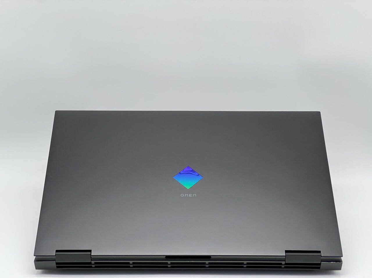 Ігровий ноутбук Б-клас HP Omen 17-cm2075nr / 17.3" (1920x1080) IPS / Intel Core i7-13700HX (16 (24) ядер по 1.5 - 5.0 GHz) / 16 GB DDR5 / 960 GB SSD / nVidia GeForce RTX 4060, 8 GB GDDR6, 128-bit / WebCam - Зображення 5