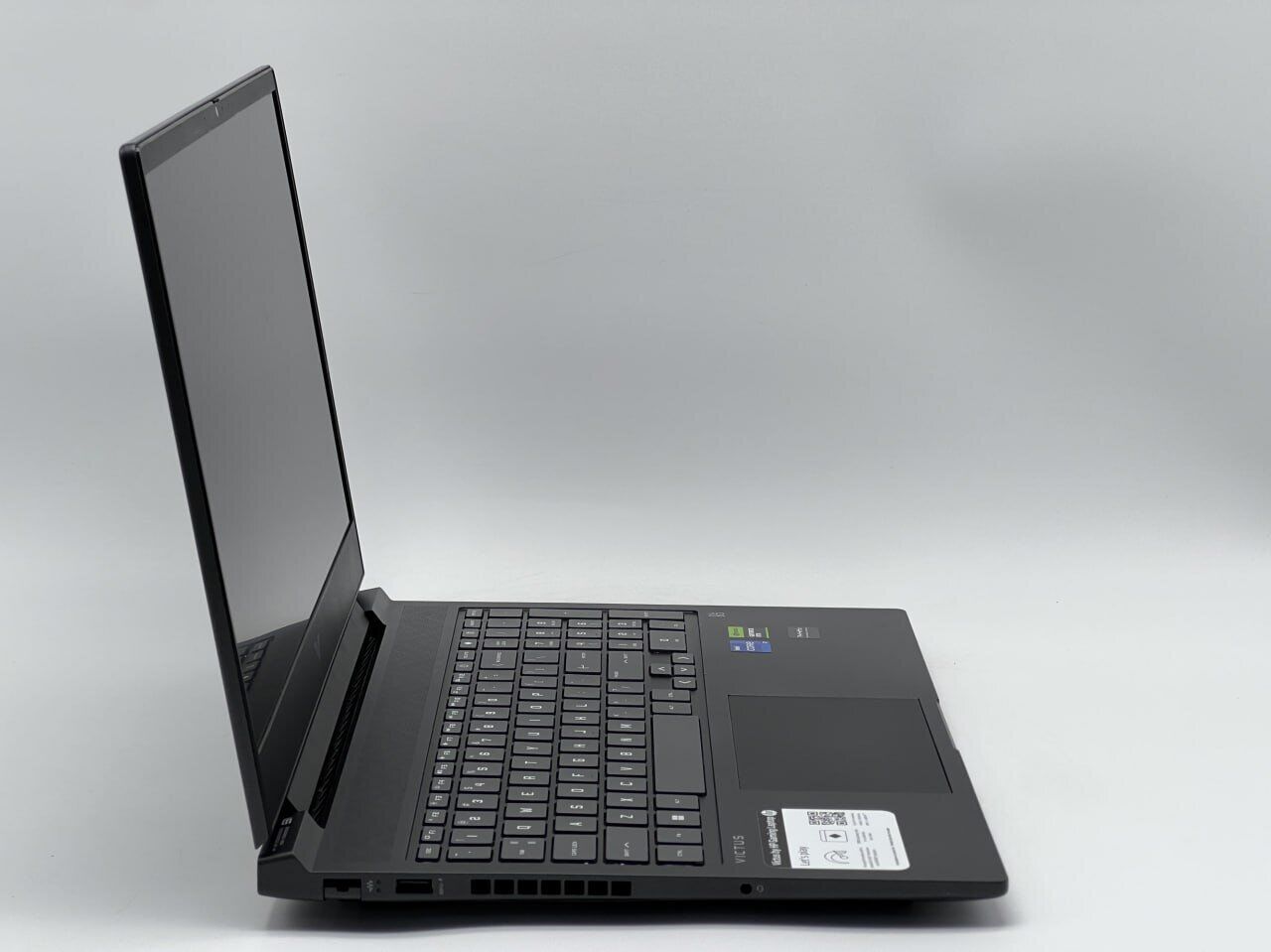Ігровий ноутбук Б-клас HP Victus 16-r0073cl / 16" (1920x1080) IPS / Intel Core i7-13700HX (16 (24) ядер по 1.5 - 5.0 GHz) / 32 GB DDR5 / 960 GB SSD / nVidia GeForce RTX 4060, 8 GB GDDR6, 128-bit / WebCam - Зображення 3