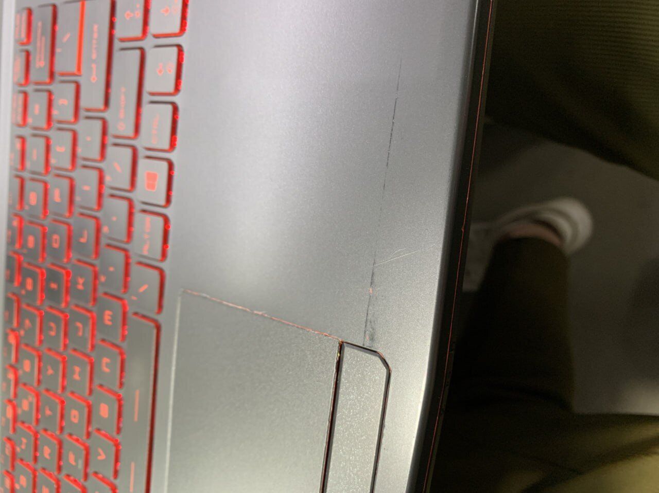 Ігровий ноутбук MSI GL63 8SE-054US / 15.6" (1920x1080) IPS / Intel Core i7-8750H (6 (12) ядер по 2.2 - 4.1 GHz) / 16 GB DDR4 / 480 GB SSD / nVidia GeForce RTX 2060, 6 GB GDDR6, 192-bit / WebCam - Зображення 9