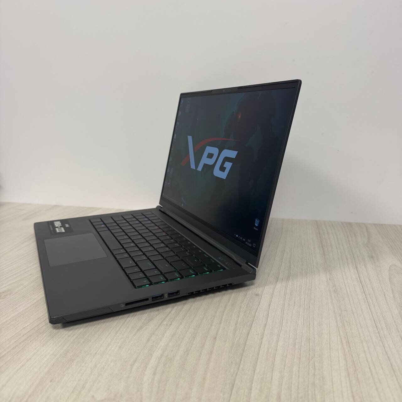 Ігровий ноутбук Б-клас XPG Xenia 15i7G9H2070QLX / 15.6" (1920x1080) IPS / Intel Core i7-9750H (6 (12) ядер по 2.6 - 4.5 GHz) / 16 GB DDR4 / 512 GB SSD NVMe / nVidia GeForce RTX 2070 Max-Q, 8 GB DDR6, 256-bit / WebCam - Зображення 5