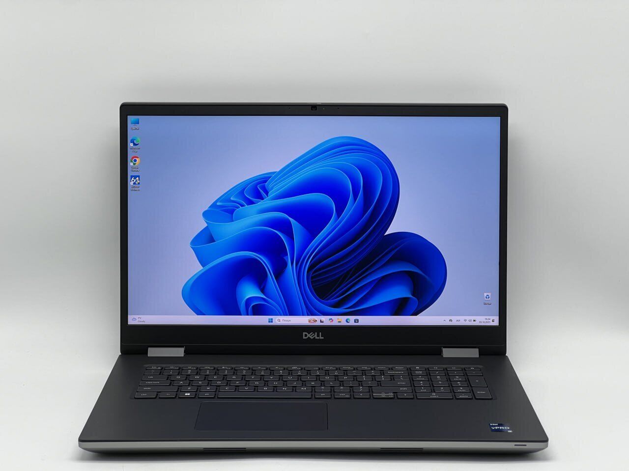 Ігровий ультрабук Dell Precision 7780 / 17.3" (1920x1080) IPS / Intel Core i9-13950HX (24 (32) ядра по 2.2 - 5.5 GHz) / 32 GB DDR5 / 1920 GB SSD / nVidia RTX 2000 Ada, 8 GB GDDR6, 128-bit / WebCam - Зображення 2