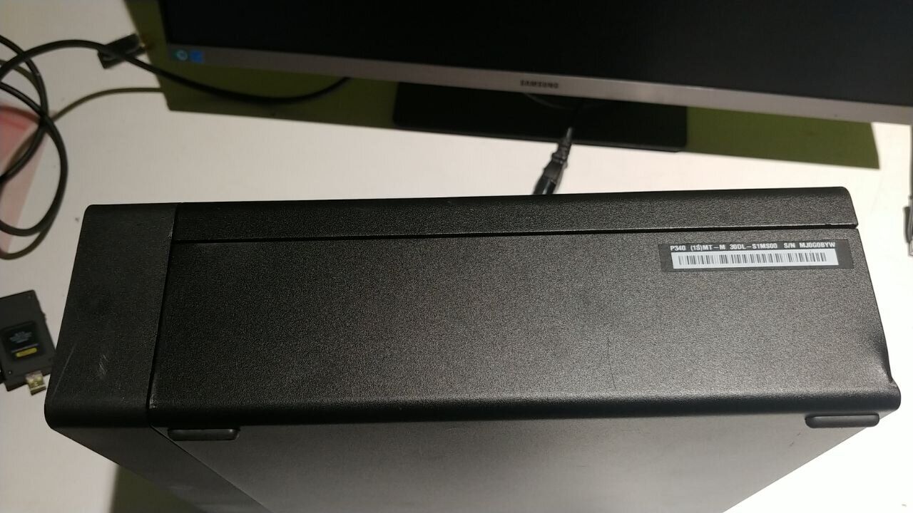 Комп'ютер Б-клас Lenovo ThinkStation P340 SFF / Intel Xeon W-1250 (6 (12) ядер по 3.3 - 4.7 GHz) / 16 GB DDR4 / 256 GB SSD / Intel UHD Graphics P630 / COM-порт / DisplayPort - Зображення 6