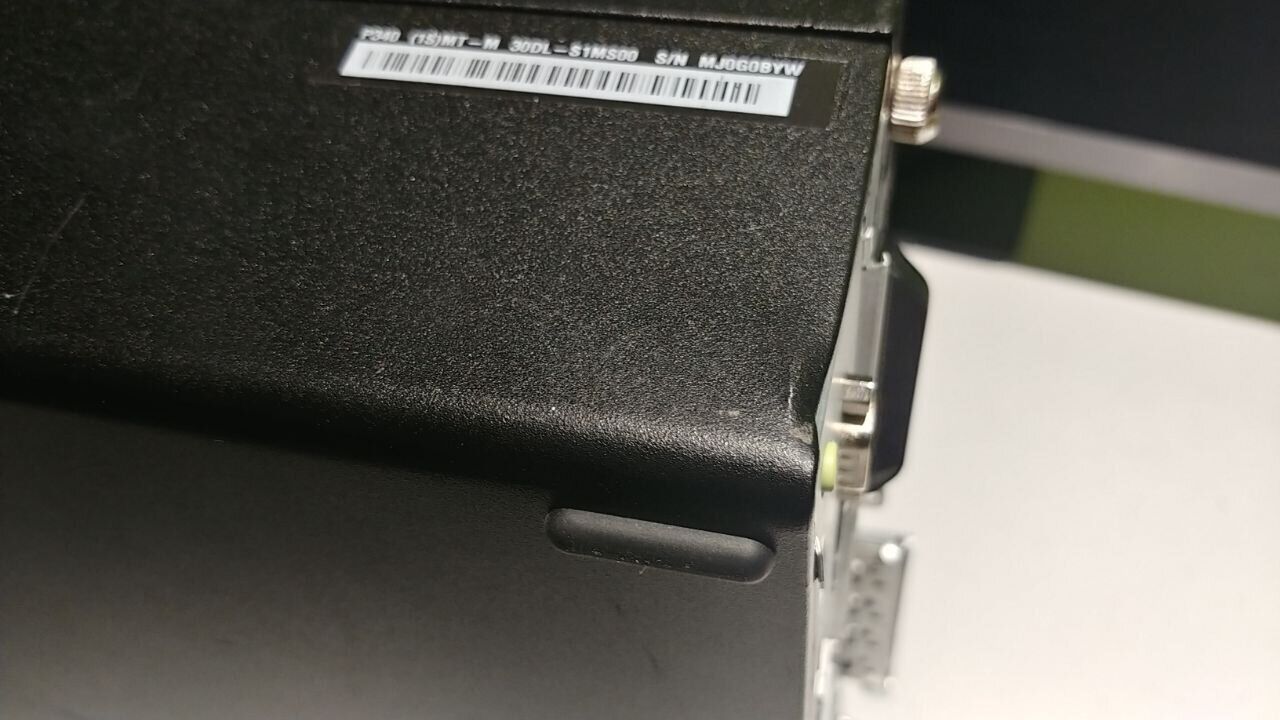 Комп'ютер Б-клас Lenovo ThinkStation P340 SFF / Intel Xeon W-1250 (6 (12) ядер по 3.3 - 4.7 GHz) / 16 GB DDR4 / 256 GB SSD / Intel UHD Graphics P630 / COM-порт / DisplayPort - Зображення 5