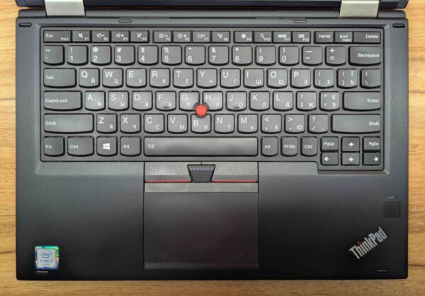 Нетбук-трансформер Lenovo ThinkPad Yoga 260 / 12.5" (1366x768) TN Touch / Intel Core i5-6200U (2 (4) ядра по 2.3 - 2.8 GHz) / 8 GB DDR4 / 180 GB SSD / Intel HD Graphics 520 / WebCam / Fingerprint / Windows 10 - Зображення 3