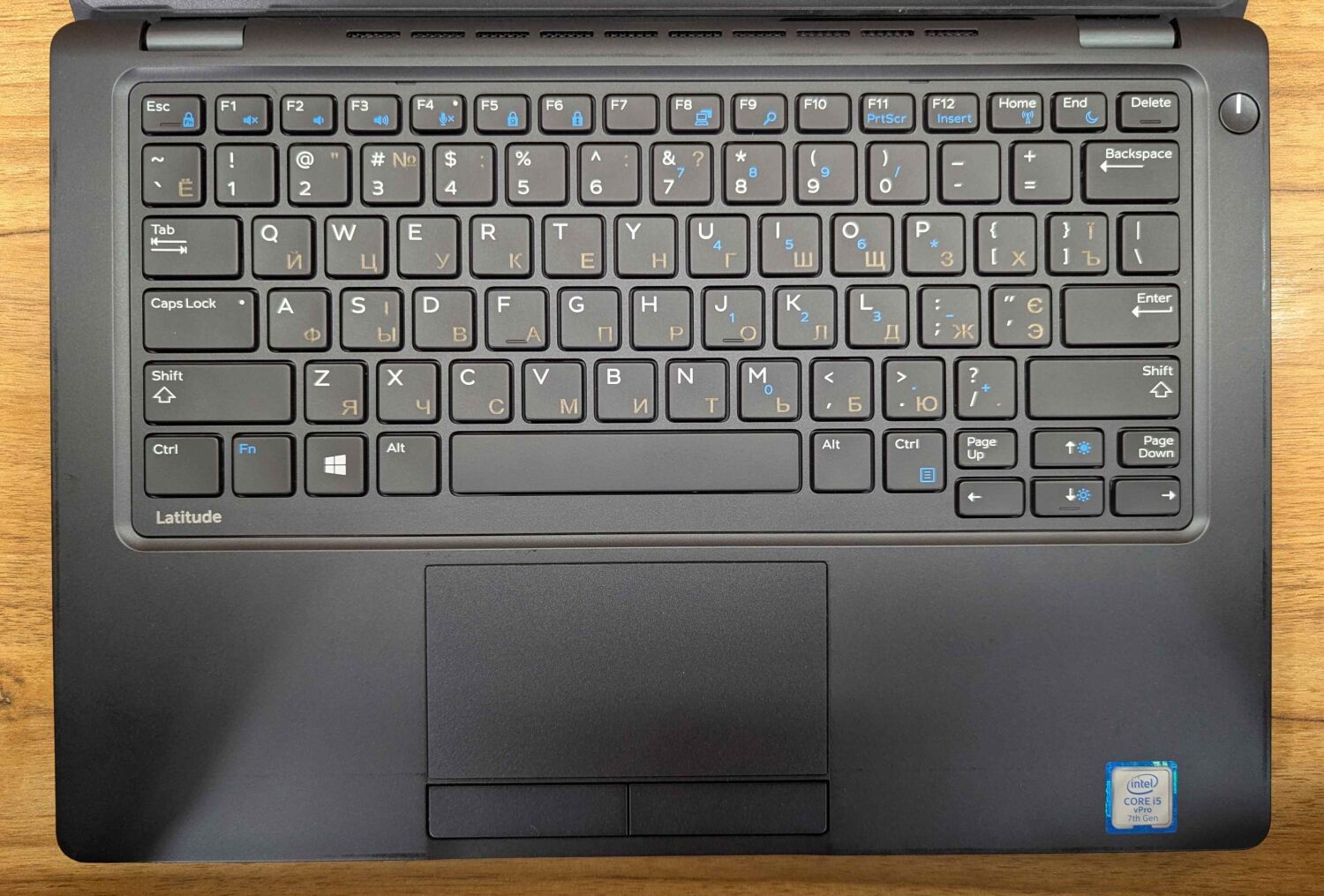 Нетбук Dell Latitude 5280 / 12.5" (1366x768) TN / Intel Core i5-7300U (2 (4) ядра по 2.6 - 3.5 GHz) / 16 GB DDR4 / 256 GB SSD / Intel HD Graphics 620 / WebCam / Windows 10 - Зображення 3