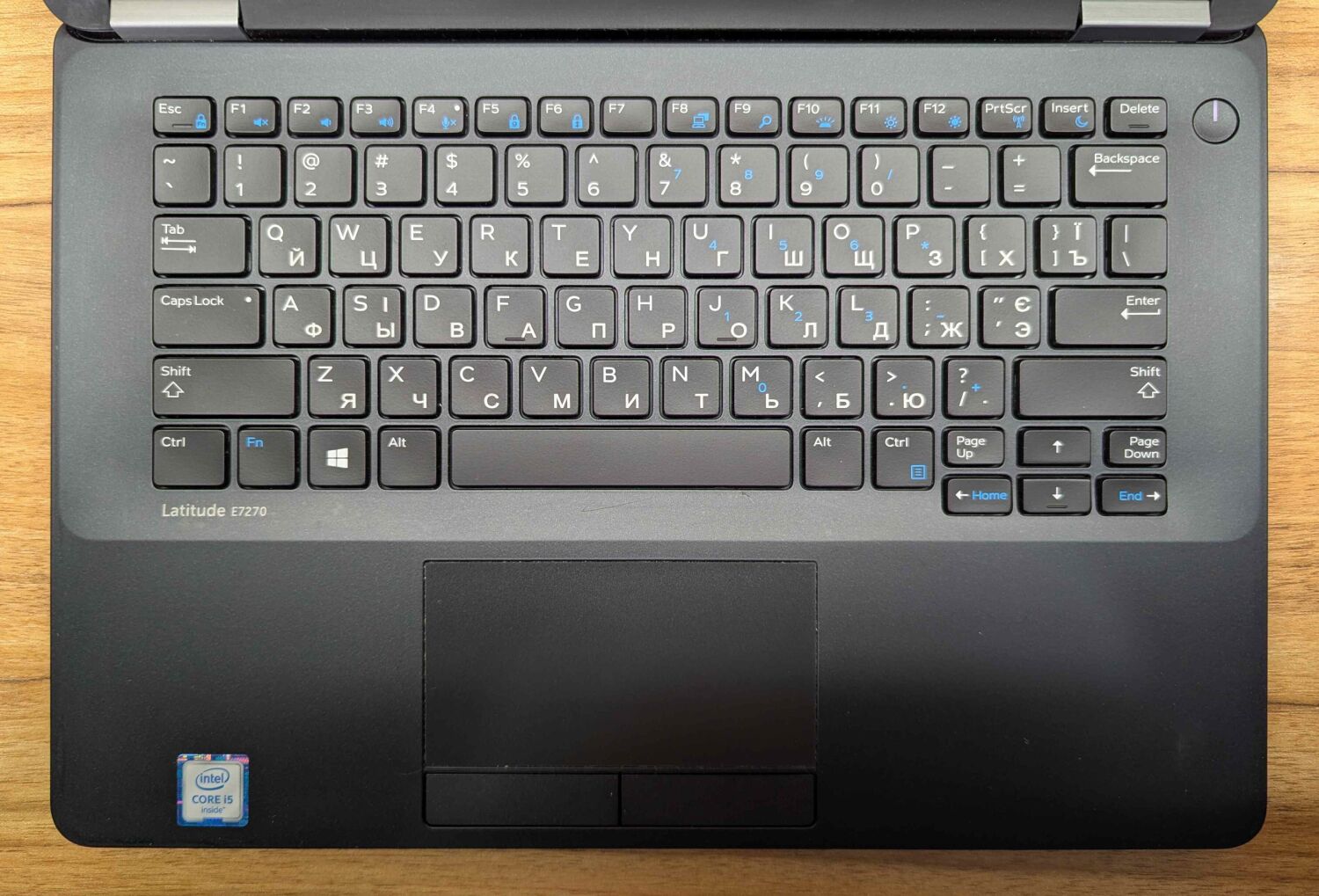 Нетбук Dell Latitude E7270 / 12.5" (1920x1080) IPS / Intel Core i5-6300U (2 (4) ядра по 2.4 - 3.0 GHz) / 8 GB DDR4 / 256 GB SSD / Intel HD Graphics 520 / WebCam / HDMI / Windows 10 - Зображення 3