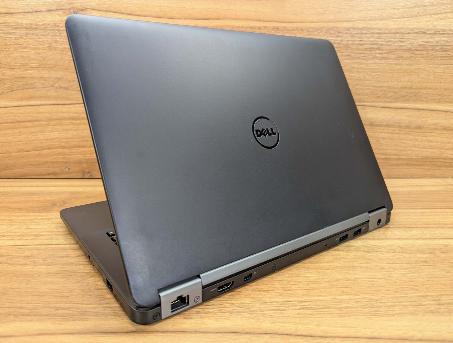 Нетбук Dell Latitude E7270 / 12.5" (1920x1080) IPS / Intel Core i5-6300U (2 (4) ядра по 2.4 - 3.0 GHz) / 8 GB DDR4 / 256 GB SSD / Intel HD Graphics 520 / WebCam / HDMI / Windows 10 - Зображення 7