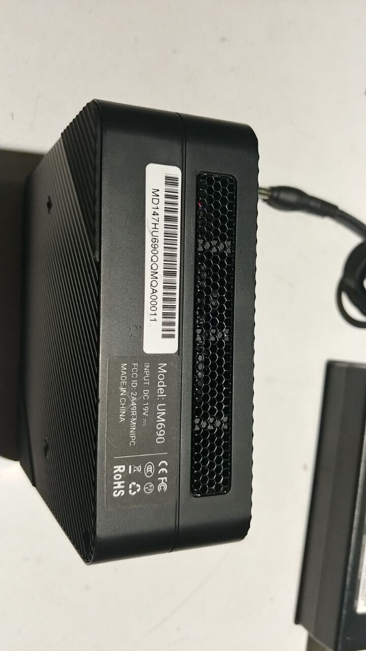 Неттоп Minisforum UM690 USFF / AMD Ryzen 9 6900HX (8 (16) ядер по 3.3 - 4.9 GHz) / 16 GB DDR5 / 240 GB SSD / AMD Radeon 680M / USB 3.1 / Wi-Fi / Bluetooth / Блок живлення в комплекті - Зображення 9