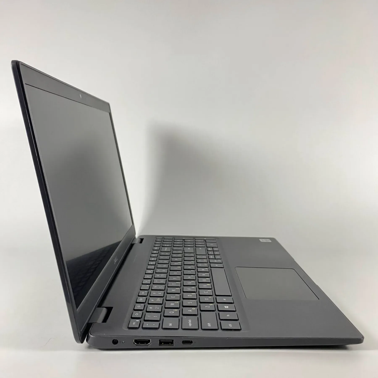Ноутбук Б-клас Dell Latitude 3510 / 15.6" (1920x1080) IPS / Intel Core i5-10210U (4 (8) ядра по 1.6 - 4.2 GHz) / 16 GB DDR4 / 256 GB SSD / Intel UHD Graphics / WebCam / HDMI - Зображення 4