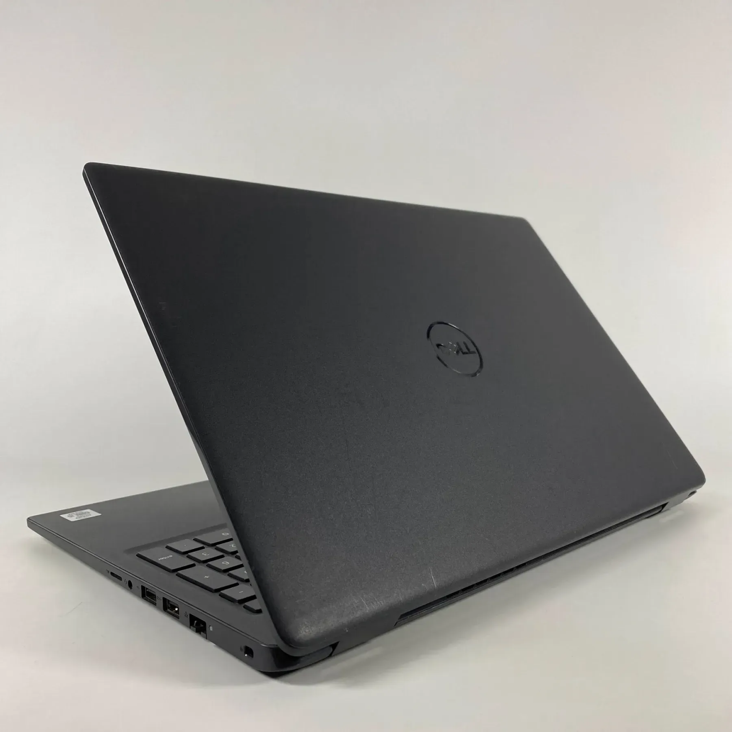 Ноутбук Б-клас Dell Latitude 3510 / 15.6" (1920x1080) IPS / Intel Core i5-10210U (4 (8) ядра по 1.6 - 4.2 GHz) / 16 GB DDR4 / 256 GB SSD / Intel UHD Graphics / WebCam / HDMI - Зображення 6