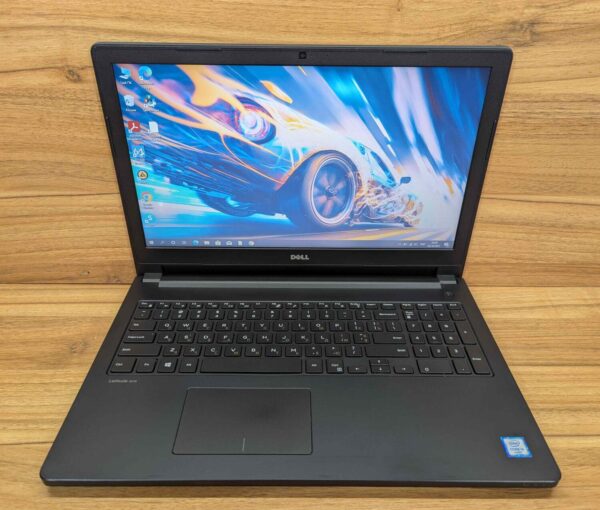 Ноутбук Б-клас Dell Latitude 3570 / 15.6" (1366x768) TN / Intel Core i3-6100U (2 (4) ядра по 2.3 GHz) / 8 GB DDR3 / 240 GB SSD / Intel HD Graphics 520 / WebCam / HDMI / Windows 10 - Зображення 2
