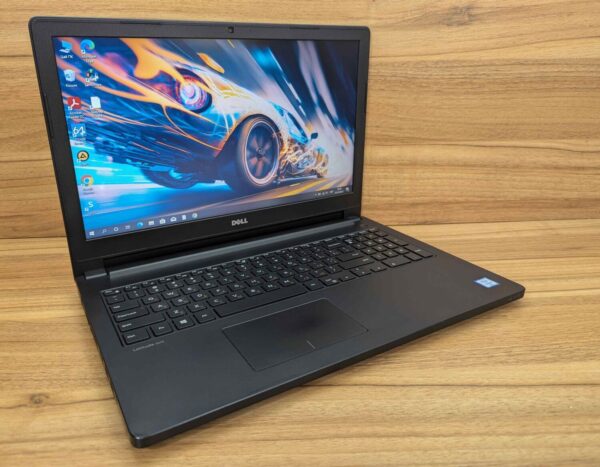 Ноутбук Б-клас Dell Latitude 3570 / 15.6" (1366x768) TN / Intel Core i3-6100U (2 (4) ядра по 2.3 GHz) / 8 GB DDR3 / 240 GB SSD / Intel HD Graphics 520 / WebCam / HDMI / Windows 10 - Зображення 5