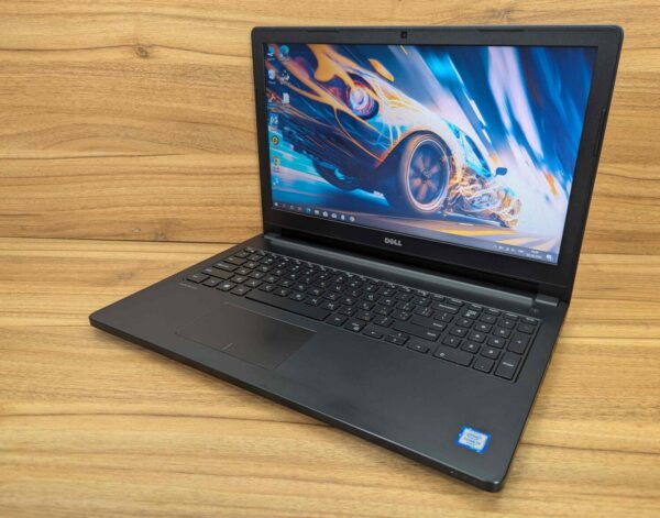 Ноутбук Б-клас Dell Latitude 3570 / 15.6" (1366x768) TN / Intel Core i3-6100U (2 (4) ядра по 2.3 GHz) / 8 GB DDR3 / 240 GB SSD / Intel HD Graphics 520 / WebCam / HDMI / Windows 10 - Зображення 6