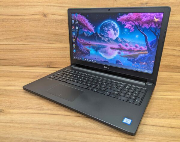 Ноутбук Dell Latitude 3570 / 15.6" (1366x768) TN / Intel Core i3-6100U (2 (4) ядра по 2.3 GHz) / 8 GB DDR3 / 240 GB SSD / Intel HD Graphics 520 / WebCam / HDMI / Windows 10 - Зображення 5