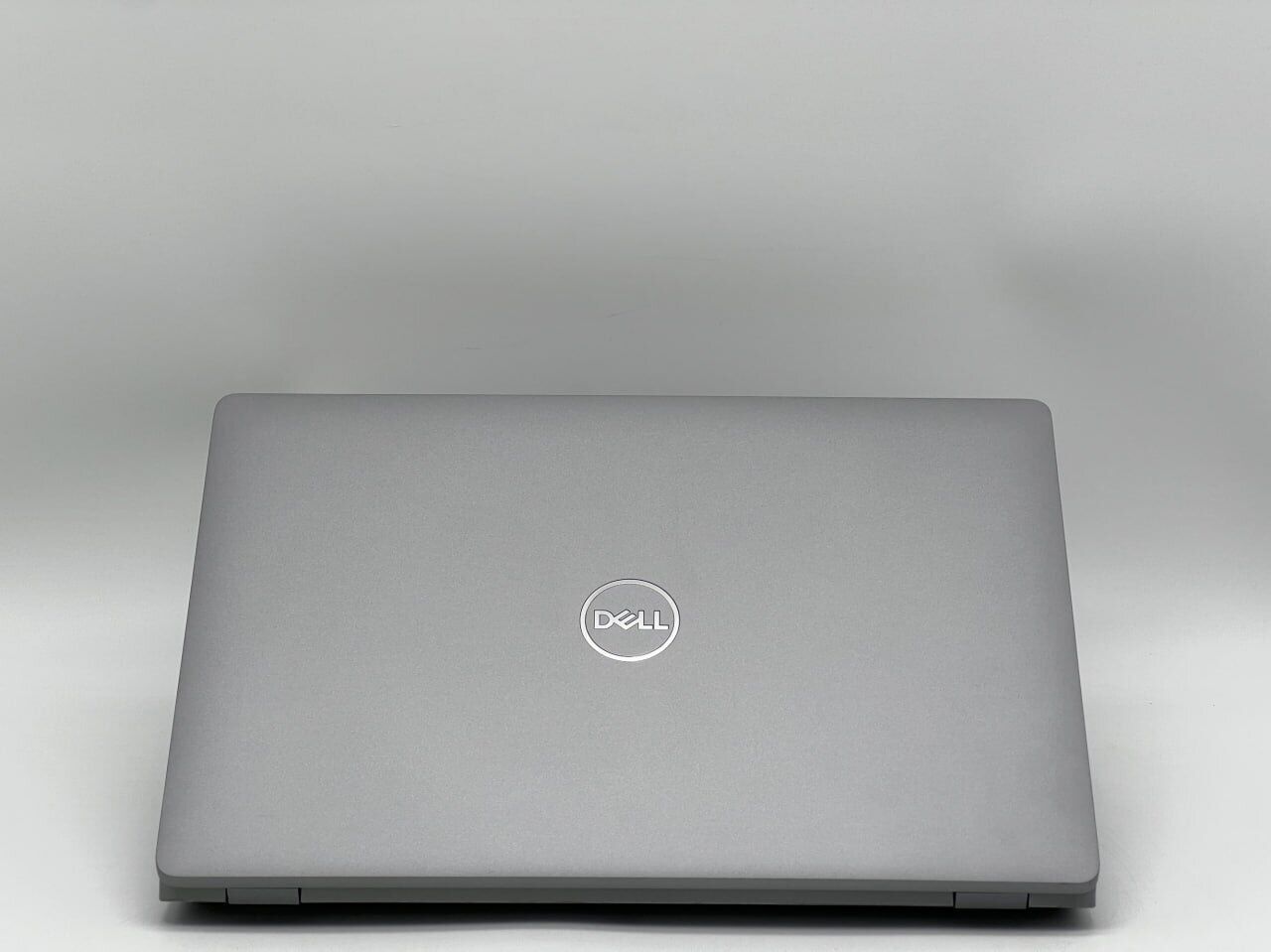 Ноутбук Б-клас Dell Latitude 5511 / 15.6" (1920x1080) IPS Touch / Intel Core i5-10400H (4 (8) ядра по 2.6 - 4.6 GHz) / 16 GB DDR4 / 512 GB SSD / Intel UHD Graphics / WebCam - Зображення 5