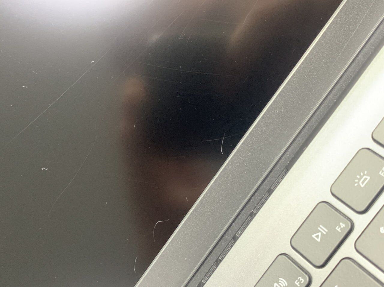 Ноутбук Б-клас Dell Vostro 5410 / 16" (1920x1080) IPS / Intel Core i5-11300H (4 (8) ядра по 2.6 - 4.4 GHz) / 16 GB DDR4 / 240 GB SSD / Intel Iris Xe Graphics / WebCam - Зображення 9