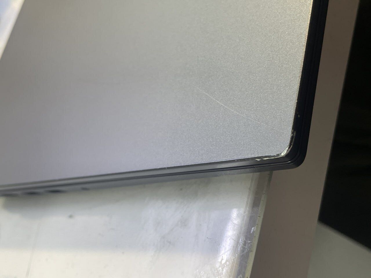 Ноутбук Б-клас Lenovo ThinkPad E495 / 14" (1920x1080) IPS / AMD Ryzen 5 3500U (4 (8) ядра по 2.1 - 3.7 GHz) / 8 GB DDR4 / 240 GB SSD / AMD Radeon Vega 8 Graphics / WebCam - Зображення 6