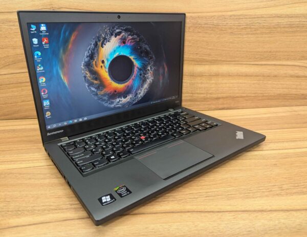 Ноутбук Lenovo ThinkPad T440s / 14" (1600x900) TN / Intel Core i5-4300U (2 (4) ядра по 1.9 - 2.9 GHz) / 12 GB DDR3 / 240 GB SSD / Intel HD Graphics 4400 / WebCam / Windows 10 - Зображення 4