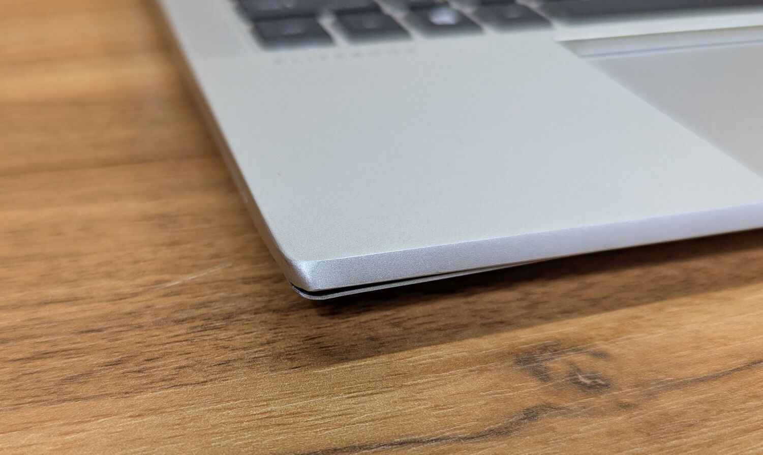 Ультрабук Б-клас HP EliteBook 840 G7 / 14" (1920x1080) IPS / Intel Core i7-10610U (4 (8) ядра по 1.8 - 4.9 GHz) / 16 GB DDR4 / 512 GB SSD / Intel UHD Graphics / Fingerprint / HDMI / Windows 10 - Зображення 3