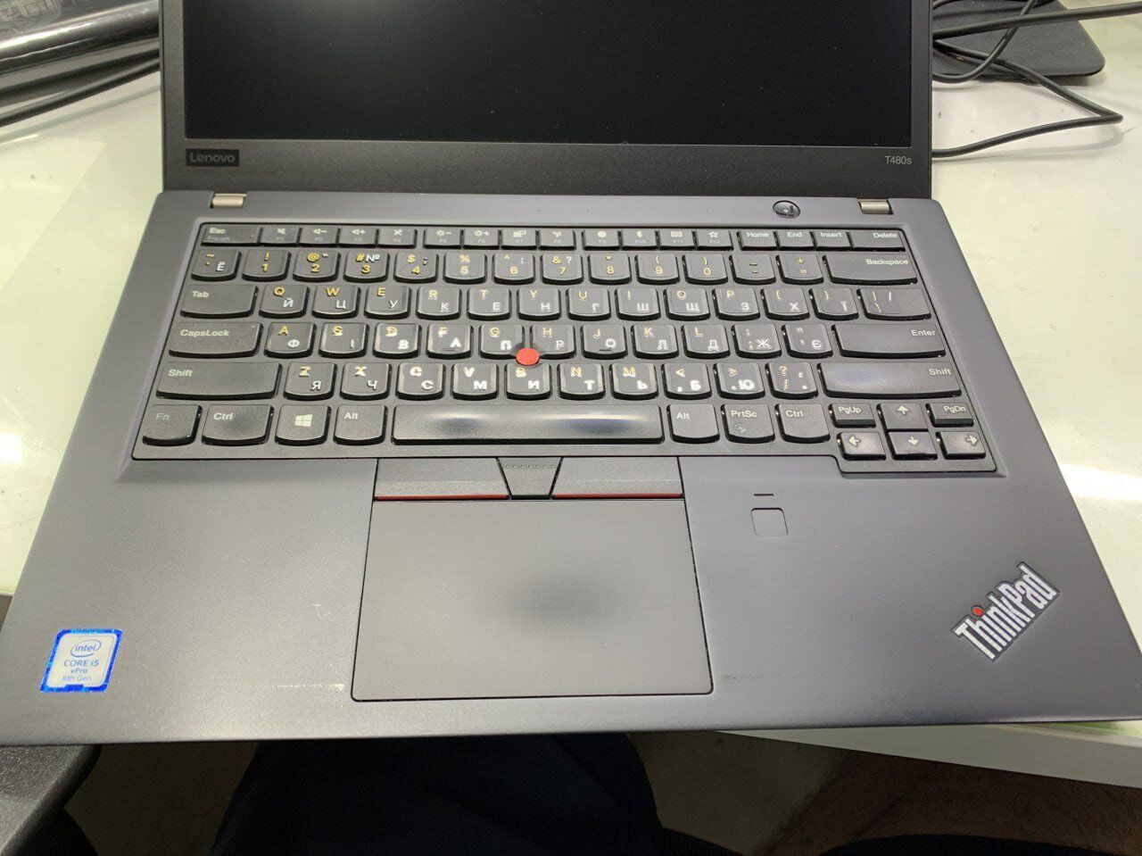 Ультрабук Б-клас Lenovo ThinkPad T480s / 14" (2560x1440) IPS / Intel Core i5-8350U (4 (8) ядра по 1.7 - 3.6 GHz) / 24 GB DDR4 / 480 GB SSD / Intel UHD Graphics 620 / WebCam - Зображення 5