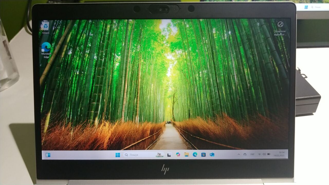 Ультрабук Б-клас HP Elitebook 745 G5 / 14" (1920x1080) IPS / AMD Ryzen 7 2700U (4 (8) ядра по 2.2 - 3.8 GHz) / 8 GB DDR4 / 128 GB SSD / AMD Radeon Vega 10 Graphics / WebCam - Зображення 12