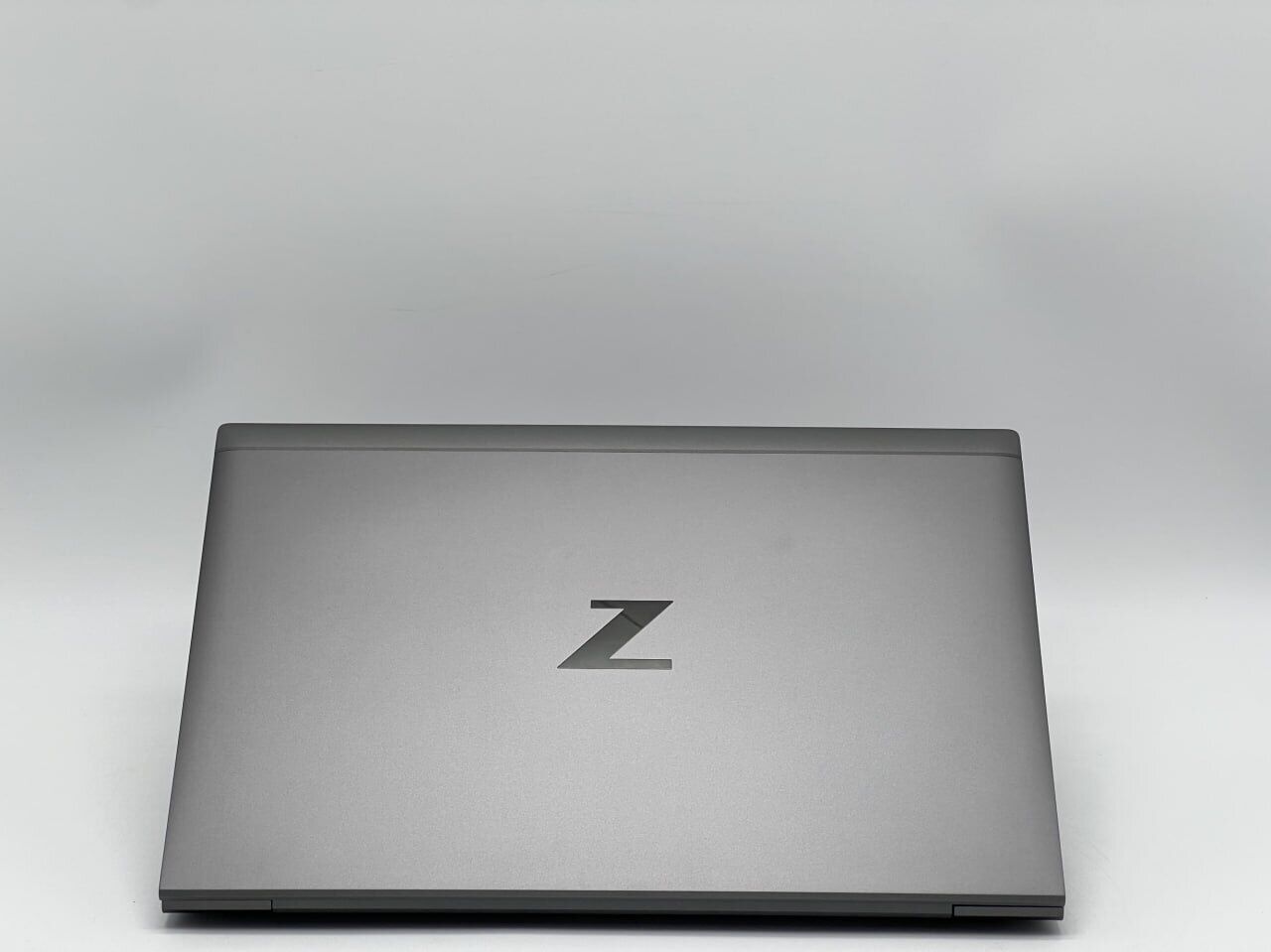 Ультрабук HP ZBook Firefly 14 G8 / 14" (1920x1080) IPS / Intel Core i5-1145G7 (4 (8) ядра по 2.6 - 4.4 GHz) / 16 GB DDR4 / 480 GB SSD / Intel Iris Xe Graphics / WebCam - Зображення 5