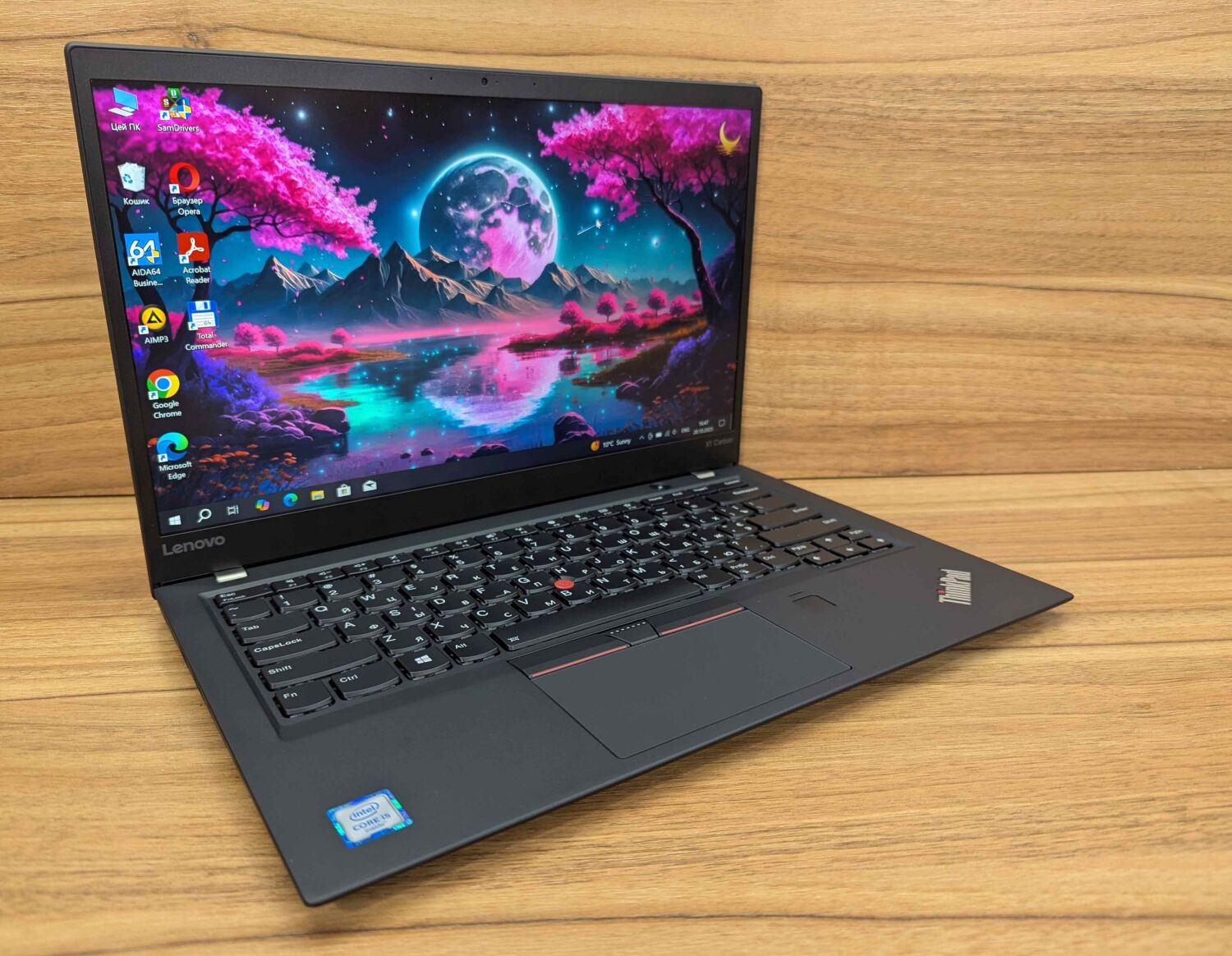 Ультрабук Lenovo ThinkPad x1 Carbon / 14" (1920x1080) IPS / Intel Core i5-6200U (2 (4) ядра по 2.3 - 2.8 GHz) / 8 GB DDR3 / 512 GB SSD / Intel HD Graphics 520 / WebCam / Fingerprint / Windows 10 - Зображення 4