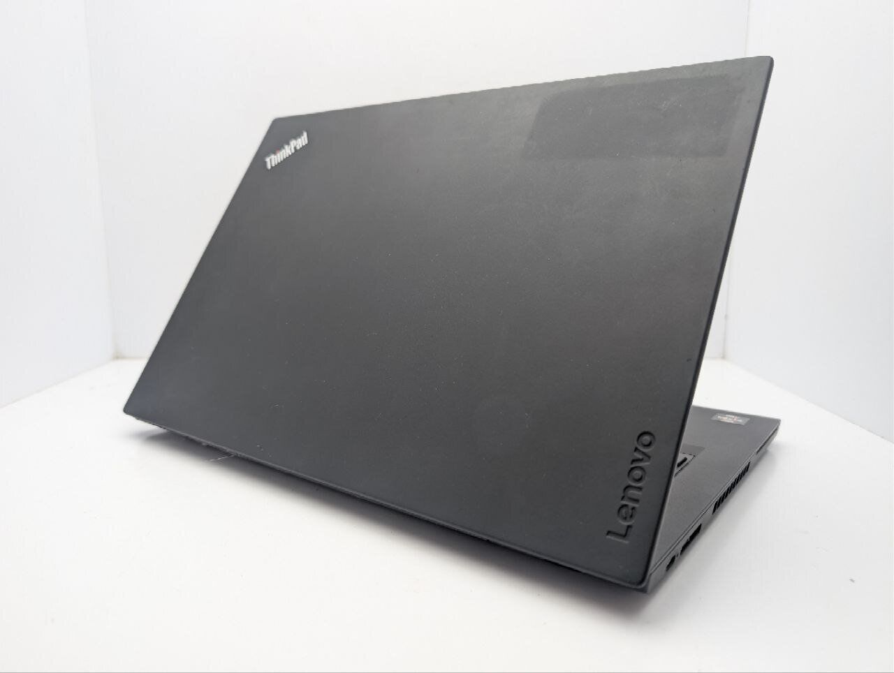 Ультрабук Lenovo ThinkPad A485 / 14" (1920x1080) IPS / AMD Ryzen 5 2500U (4 (8) ядра по 2.0 - 3.6 GHz) / 8 GB DDR4 / 256 GB SSD / AMD Radeon Vega 8 Graphics / WebCam - Зображення 8