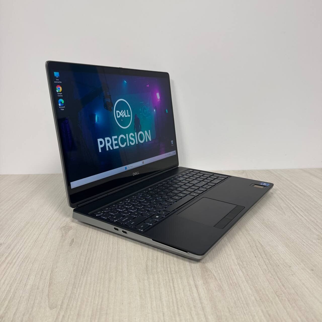 Ігровий ноутбук Б-клас Dell Precision 7560 / 15.6" (1920x1080) IPS Touch / Intel Core i7-11850H (8 (16) ядер по 2.1 - 4.8 GHz) / 32 GB DDR4 / 512 GB SSD NVMe / nVidia GeForce RTX 3080, 16 GB GDDR6, 256-bit / WebCam - Зображення 4