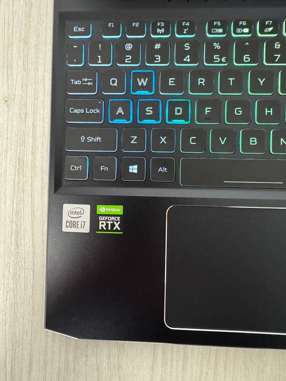 Ігровий ноутбук Acer Predator Helios 300 PH315-53 / 15.6" (1920x1080) IPS / Intel Core i7-10750H (6 (12) ядер по 2.6 - 4.8 GHz) / 16 GB DDR4 / 512 GB SSD NVMe / nVidia GeForce RTX 3070, 8 GB GDDR6, 256-bit / WebCam - Зображення 8