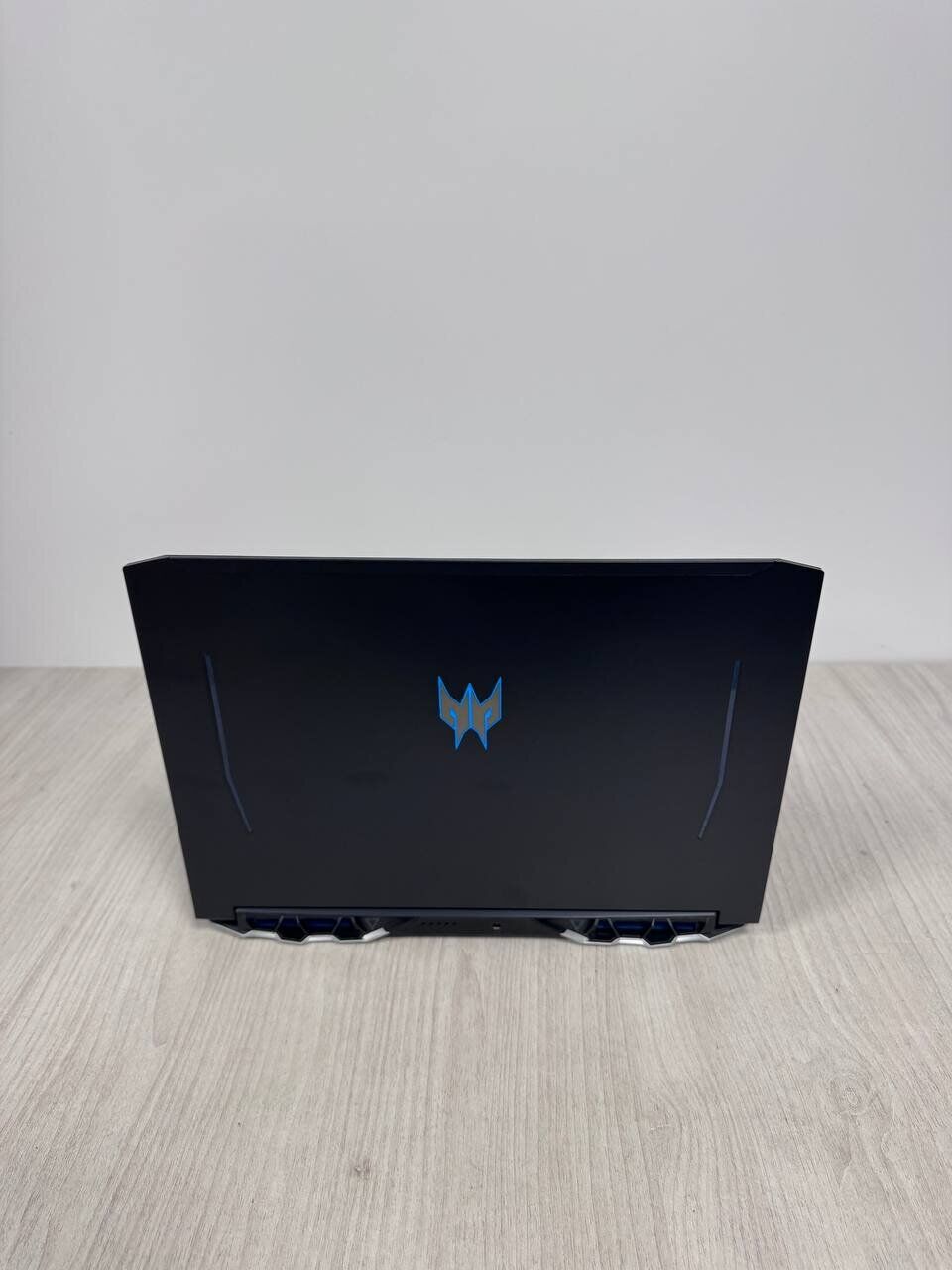 Ігровий ноутбук Acer Predator Helios 300 PH315-53 / 15.6" (1920x1080) IPS / Intel Core i7-10750H (6 (12) ядер по 2.6 - 4.8 GHz) / 16 GB DDR4 / 512 GB SSD NVMe / nVidia GeForce RTX 3070, 8 GB GDDR6, 256-bit / WebCam - Зображення 3