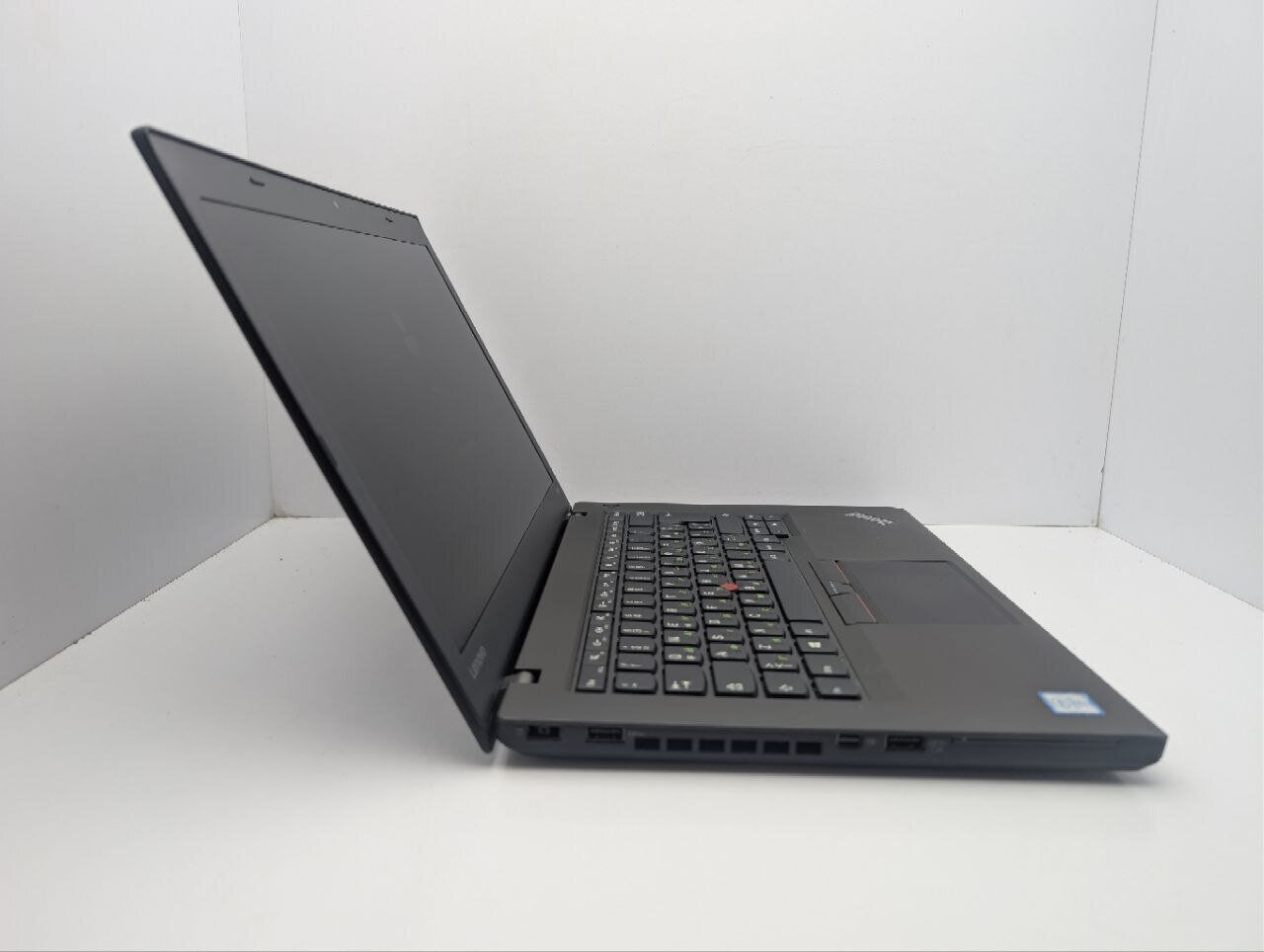 Ноутбук Lenovo ThinkPad T460 / 14" (1920x1080) TN / Intel Core i5-6300U (2 (4) ядра по 2.4 - 3.0 GHz) / 8 GB DDR3 / 240 GB SSD / Intel HD Graphics 520 / WebCam - Зображення 4