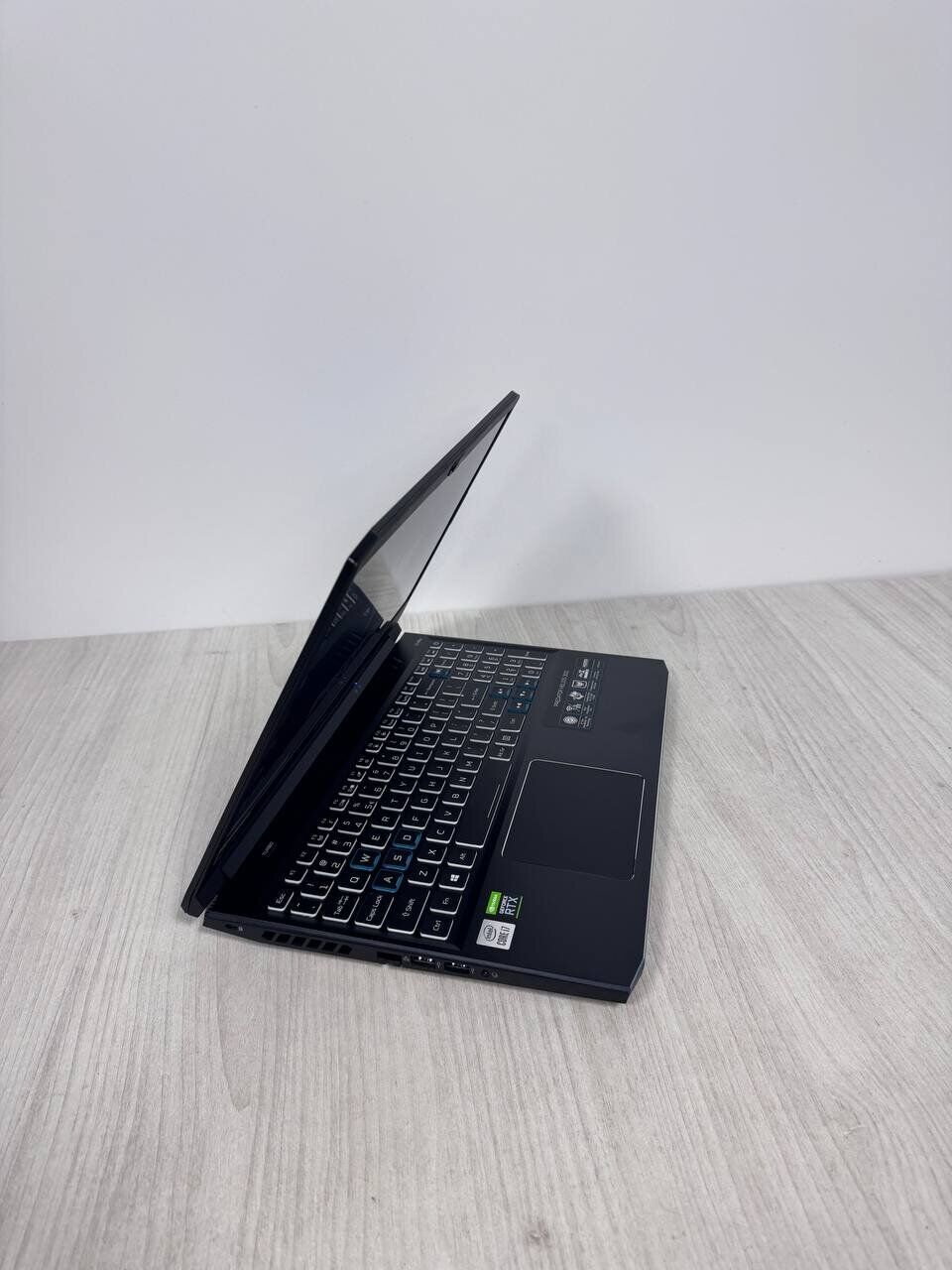 Ігровий ноутбук Acer Predator Helios 300 PH315-53 / 15.6" (1920x1080) IPS / Intel Core i7-10750H (6 (12) ядер по 2.6 - 4.8 GHz) / 16 GB DDR4 / 512 GB SSD NVMe / nVidia GeForce RTX 3070, 8 GB GDDR6, 256-bit / WebCam - Зображення 6