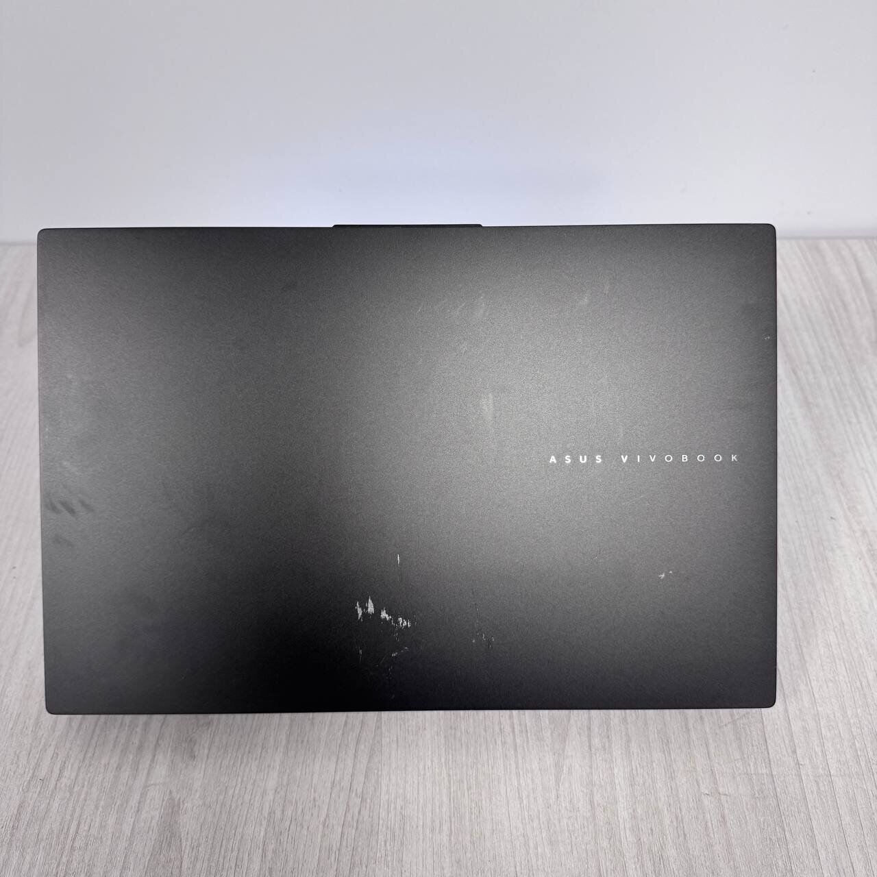 Ігровий ноутбук Б-клас Asus Vivobook Pro 15 OLED N6506MU / 15.6" (2560x1440) OLED / Intel Core Ultra 9 185H (16 (22) ядер по 2.3 - 5.1 GHz) / 24 GB DDR5 / 2000 GB SSD NVMe / nVidia GeForce RTX 4060, 8 GB GDDR6, 128-bit / WebCam - Зображення 3