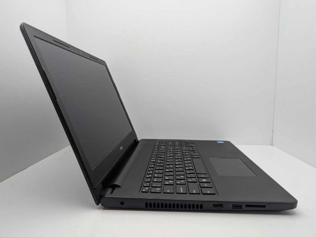 Ноутбук Dell Inspiron 15-3552 / 15.6" (1366x768) TN / Intel Celeron N3050 (2 (4) ядра по 1.6 - 2.16 GHz) / 8 GB DDR3 / 128 GB SSD / Intel HD Graphics / WebCam / DVD-ROM - Зображення 4