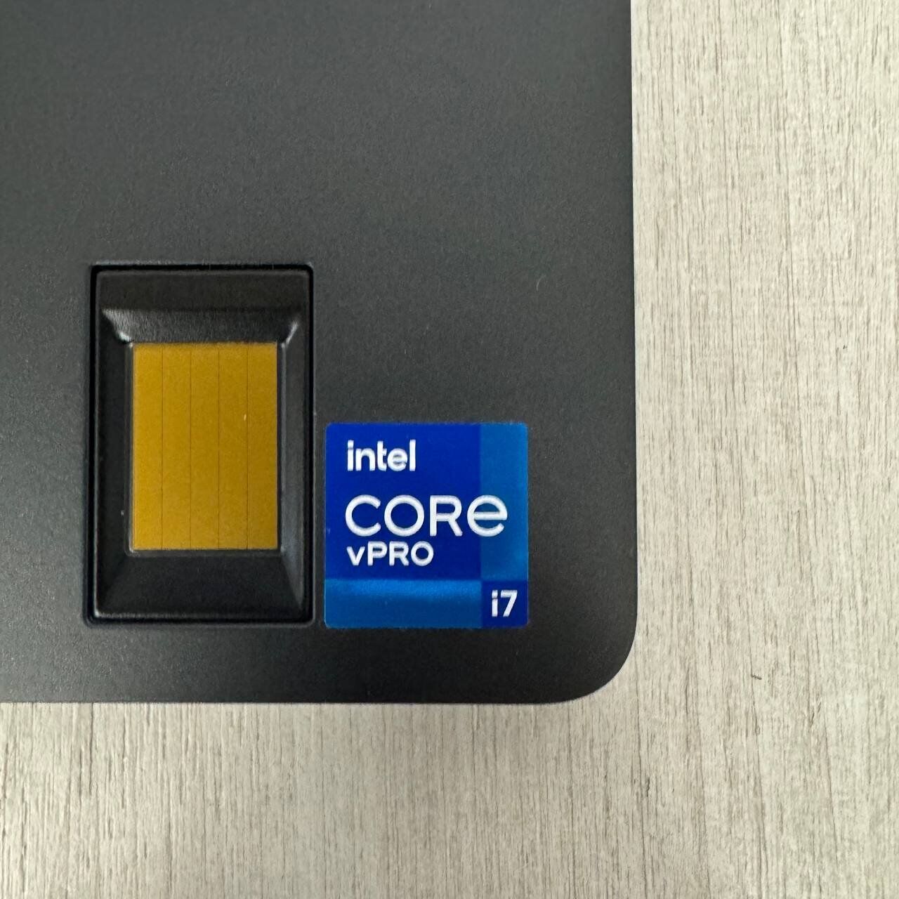 Ігровий ноутбук Б-клас Dell Precision 7560 / 15.6" (1920x1080) IPS Touch / Intel Core i7-11850H (8 (16) ядер по 2.1 - 4.8 GHz) / 32 GB DDR4 / 512 GB SSD NVMe / nVidia GeForce RTX 3080, 16 GB GDDR6, 256-bit / WebCam - Зображення 8